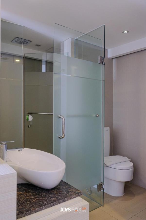 Royal Bay Hotel Makassar Ngoại thất bức ảnh