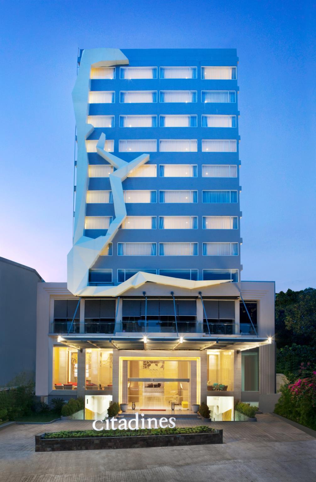 Royal Bay Hotel Makassar Ngoại thất bức ảnh