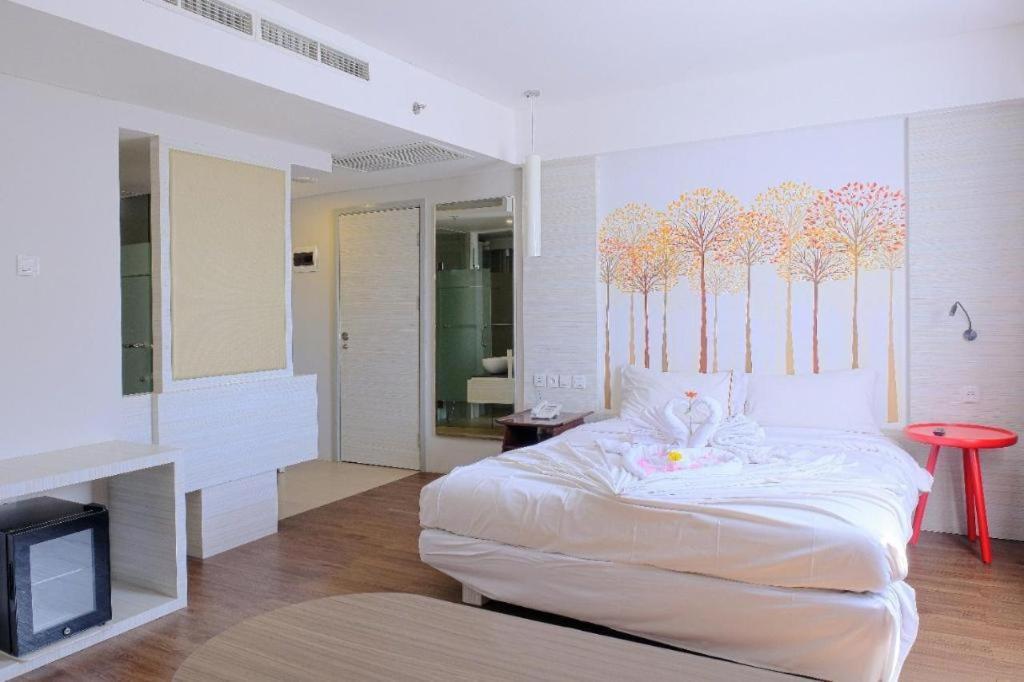 Royal Bay Hotel Makassar Ngoại thất bức ảnh